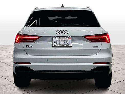 Certified 2025 Audi Q3 2.0T Premium w/ Convenience Package image 7