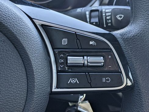 Certified 2024 Kia Forte LXS w/ LXS Technology Package image 19