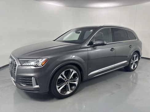 Used 2023 Audi Q7 3.0T Prestige w/ Prestige Package AWD/4WD image 24