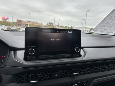 Certified 2025 Honda Accord SE image 17