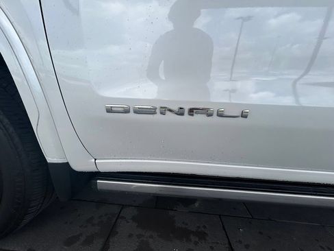 Used 2024 GMC Sierra 1500 Denali AWD/4WD image 19