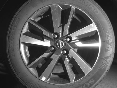 Used 2025 Nissan Versa SV image 14