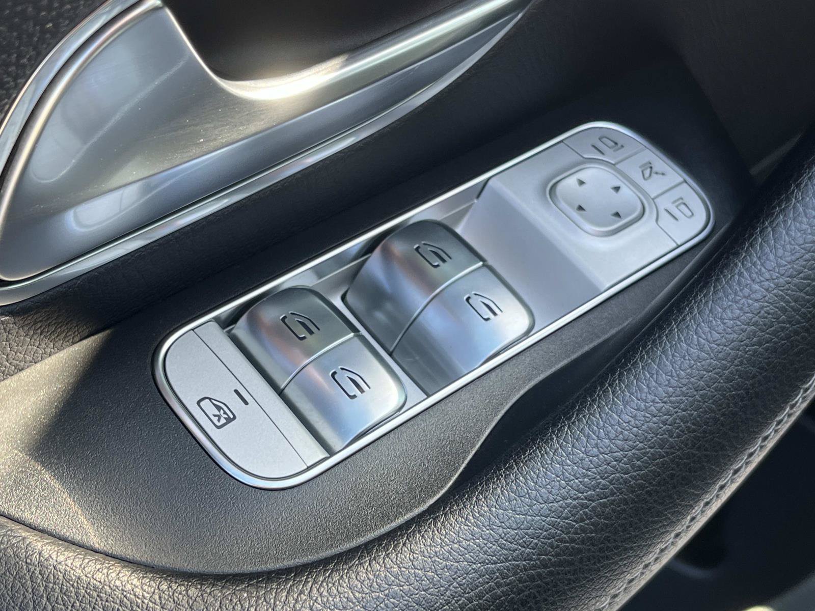 Certified 2020 Mercedes-Benz GLE 350 4MATIC image 29