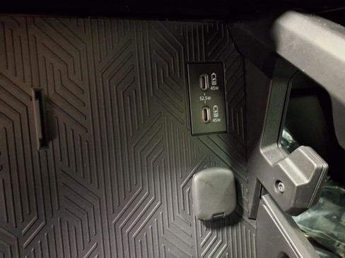 Used 2026 Toyota Tacoma SR image 15