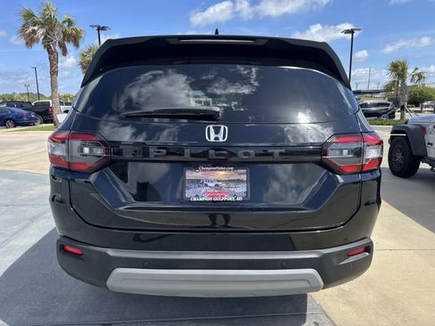 Used 2025 Honda Pilot EX-L image 6