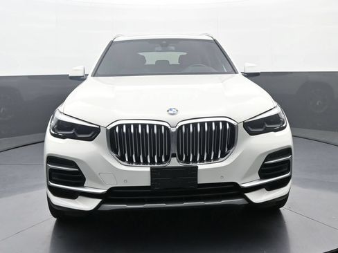 Used 2023 BMW X5 xDrive40i w/ Luxury Seating Package AWD/4WD image 2