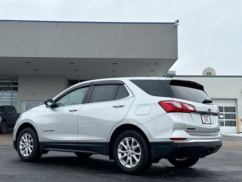 Used 2021 Chevrolet Equinox LT image 12