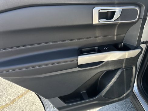 Used 2024 Ford Explorer XLT w/ Equipment Group 202A image 24