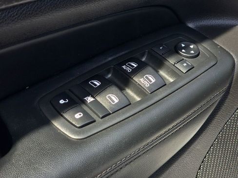 Used 2018 Jeep Grand Cherokee Altitude AWD/4WD image 22