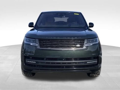 Used 2023 Land Rover Range Rover SE image 2