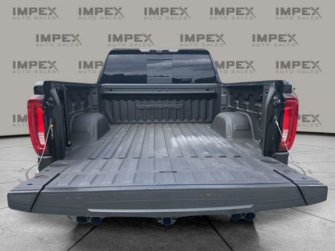 Used 2023 GMC Sierra 1500 Denali w/ Denali Reserve Package AWD/4WD image 32