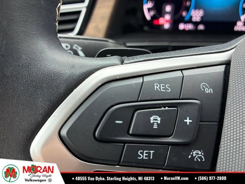 Used 2024 Volkswagen Atlas SE w/ Black Wheel Package AWD/4WD image 18