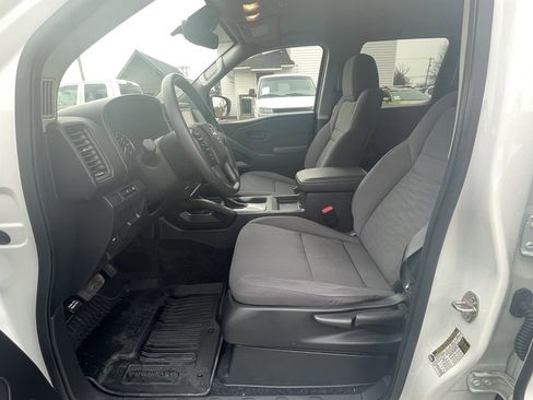 Used 2024 Nissan Frontier S image 27