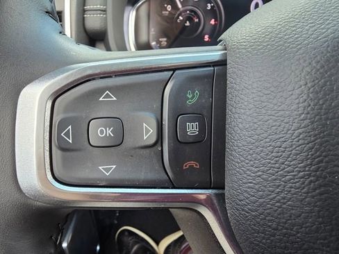 Used 2024 RAM 2500 Laramie AWD/4WD image 11