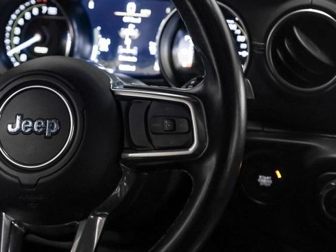 Used 2021 Jeep Wrangler Unlimited Sahara AWD/4WD image 20