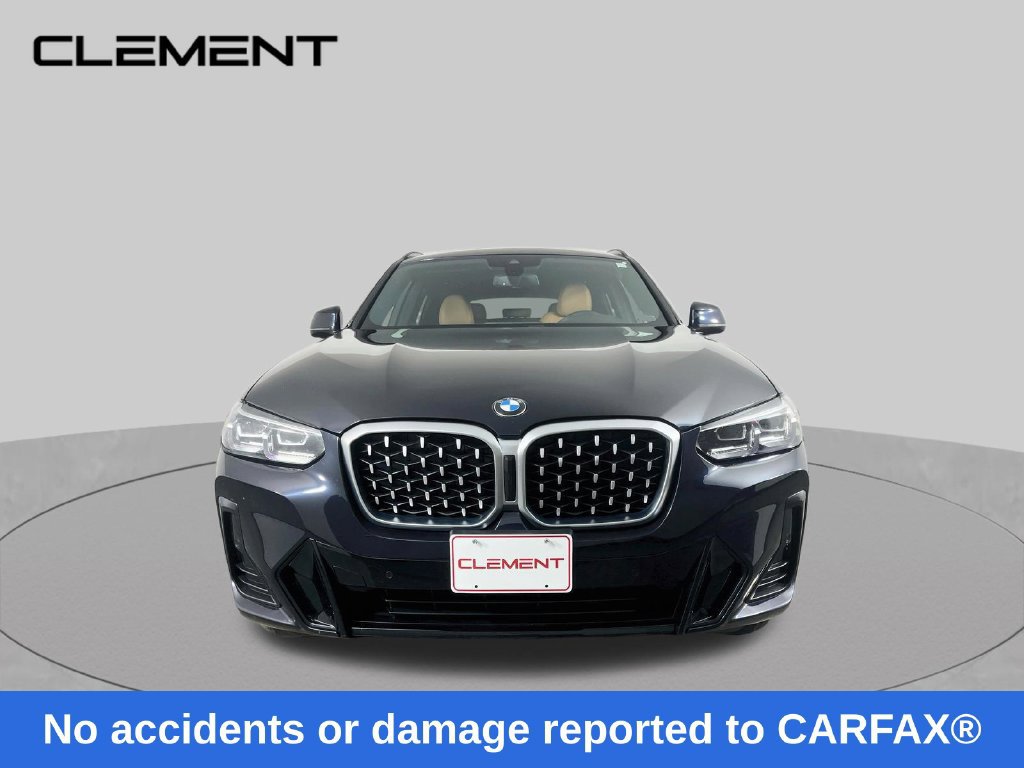 Used 2022 BMW X4 xDrive30i AWD/4WD image 2