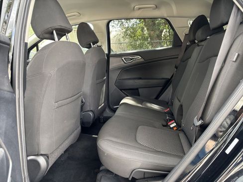 Used 2025 Kia Sportage LX FWD image 23