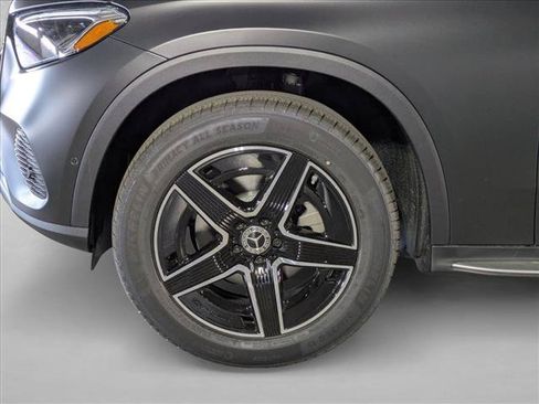 New 2026 Mercedes-Benz GLC 300 image 9