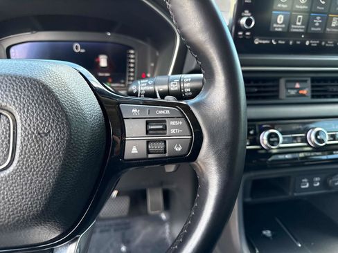 Certified 2023 Honda Pilot Elite image 32