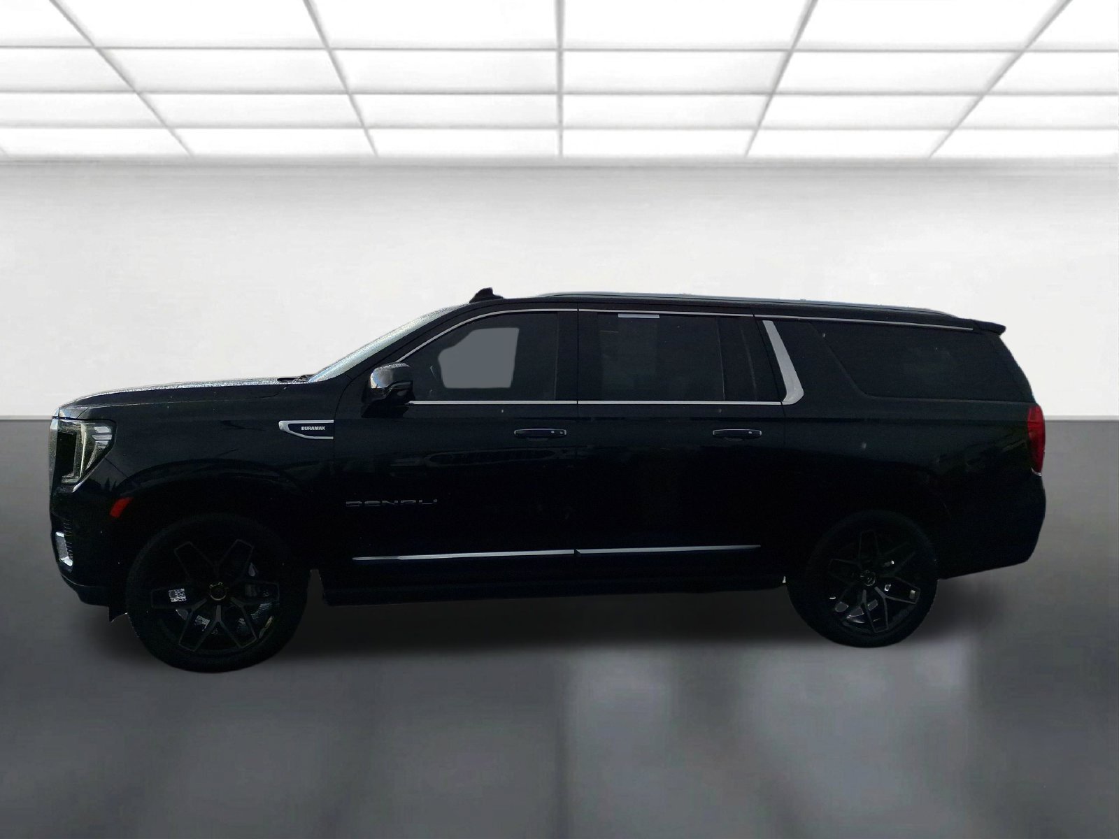 Used 2023 GMC Yukon XL Denali w/ Advanced Technology Package AWD/4WD image 9