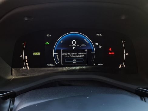 Certified 2025 Toyota Camry SE FWD image 15