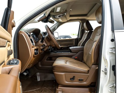 Used 2023 RAM 3500 Limited AWD/4WD image 10