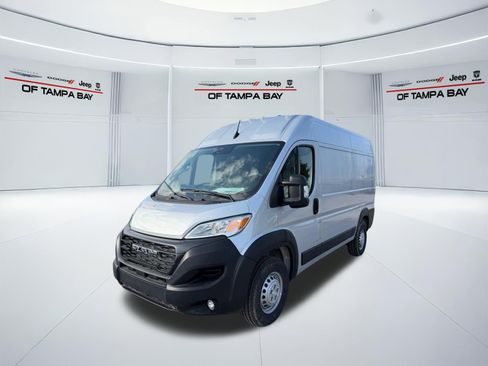 New 2026 RAM ProMaster 2500 w/ Convenience Group FWD image 3