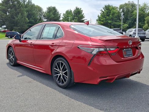 Certified 2024 Toyota Camry SE FWD image 5