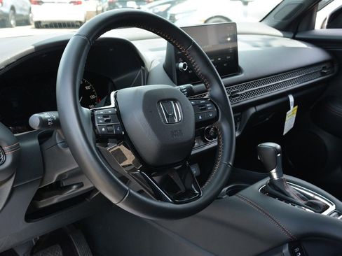 Used 2026 Honda HR-V Sport image 8