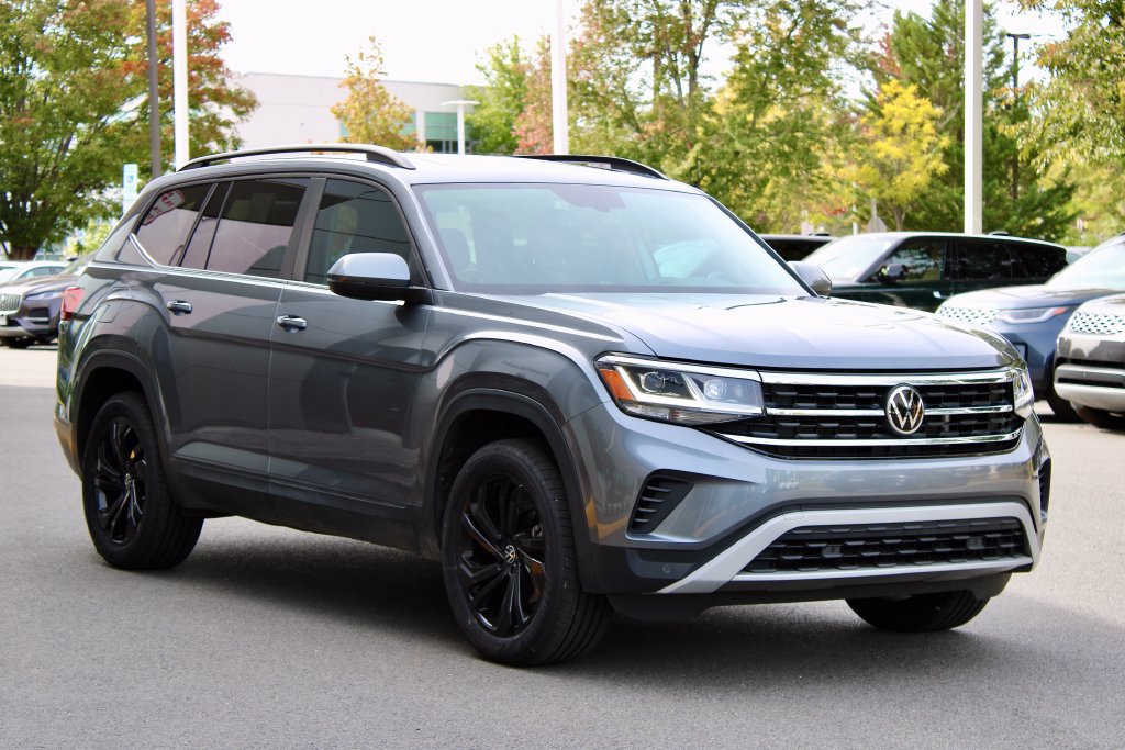 Used 2022 Volkswagen Atlas SE FWD image 2