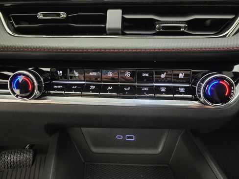 New 2026 Chevrolet Equinox RS image 9