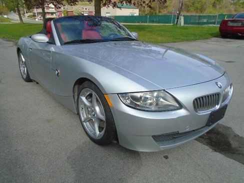 Used 2006 BMW Z4 3.0si RWD image 3
