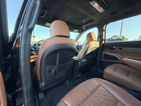 Certified 2023 Kia Telluride SX Prestige X-Line AWD/4WD image 12