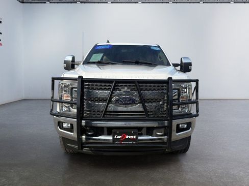 Used 2019 Ford F350 Lariat image 3