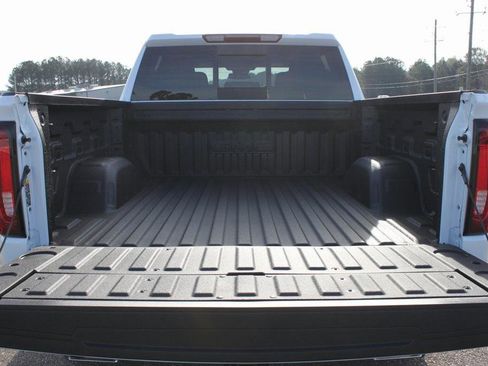 New 2026 GMC Sierra 1500 SLT w/ SLT Premium Plus Package image 21