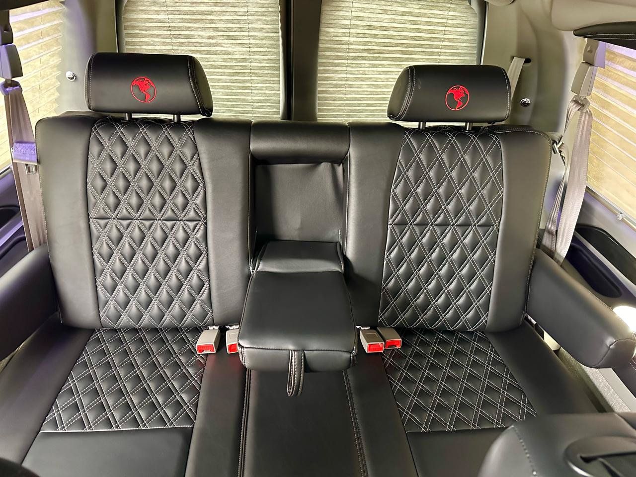 Used 2023 GMC Savana 2500 RWD image 64