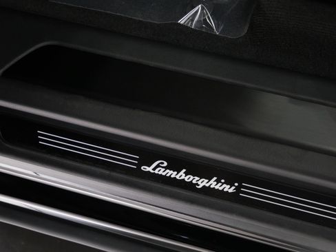 Used 2023 Lamborghini Urus S AWD/4WD image 29
