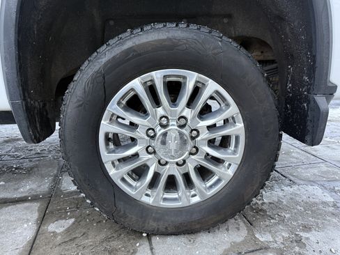 Used 2020 Chevrolet Silverado 2500 High Country image 25