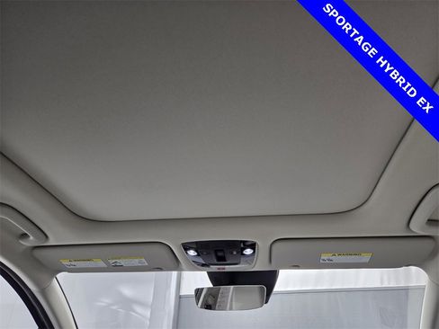 Used 2023 Kia Sportage EX w/ EX Premium Package image 22