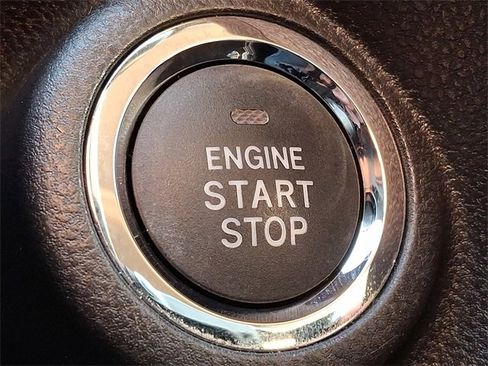 Used 2021 Subaru Crosstrek 2.5i Sport w/ Moonroof Package image 24