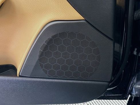 Used 2017 Volvo S90 T6 Momentum w/ Vision Package image 19