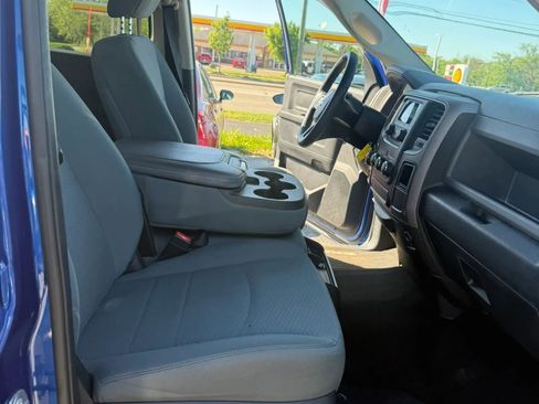 Used 2017 RAM 1500 Express image 19