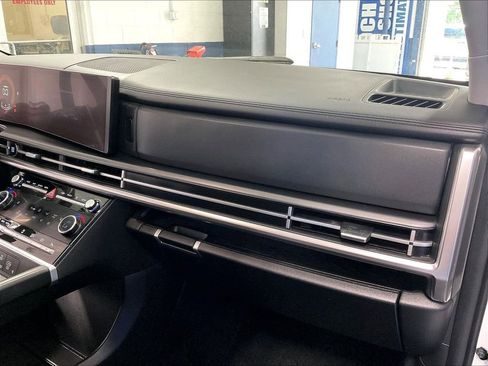 Used 2024 Hyundai Santa Fe SEL AWD/4WD image 13