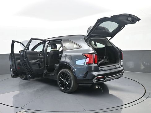 Used 2023 Kia Sorento SX image 94