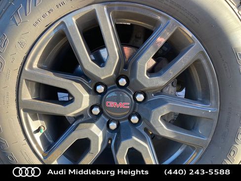 Used 2020 GMC Sierra 1500 Elevation w/ Elevation Value Package image 37