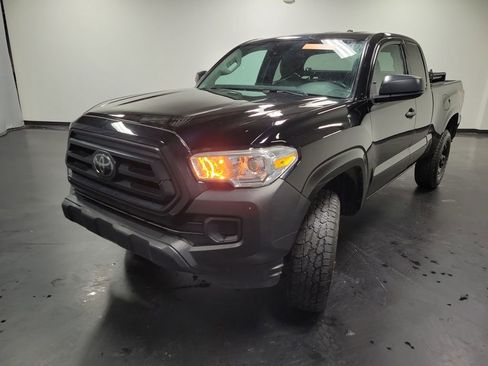 Used 2021 Toyota Tacoma SR image 4