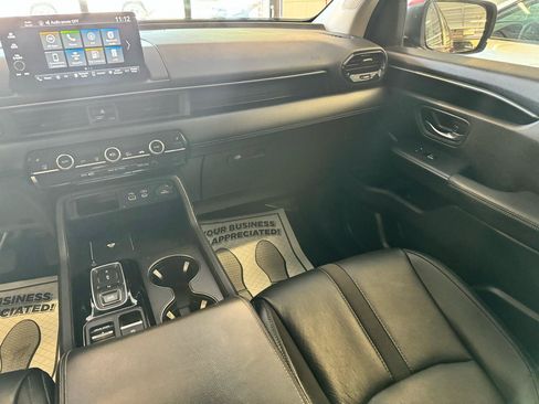 Used 2025 Honda Pilot EX-L image 25