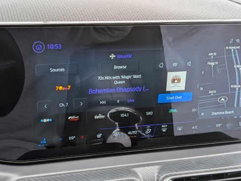 Used 2025 Ford Mustang GT Premium image 15