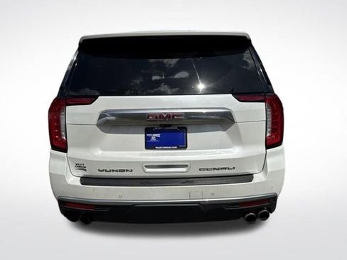 Used 2021 GMC Yukon XL Denali w/ Advanced Technology Package image 4
