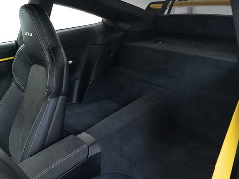 Used 2022 Porsche 911 GT3 image 20